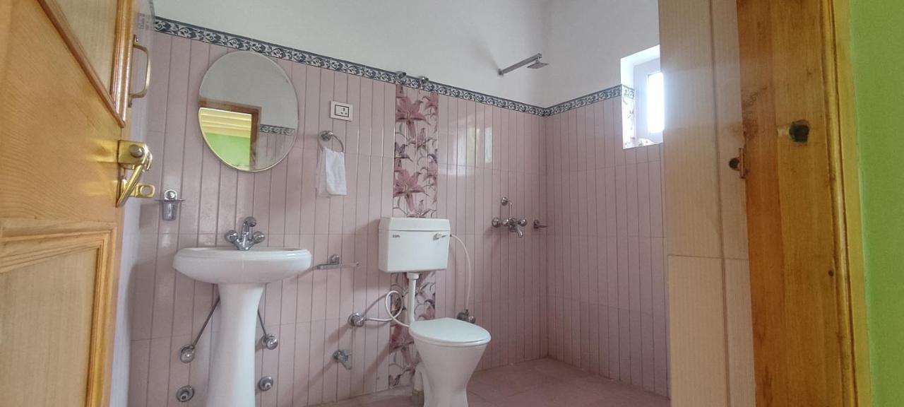 Streamlet Homestay Leh Exteriör bild