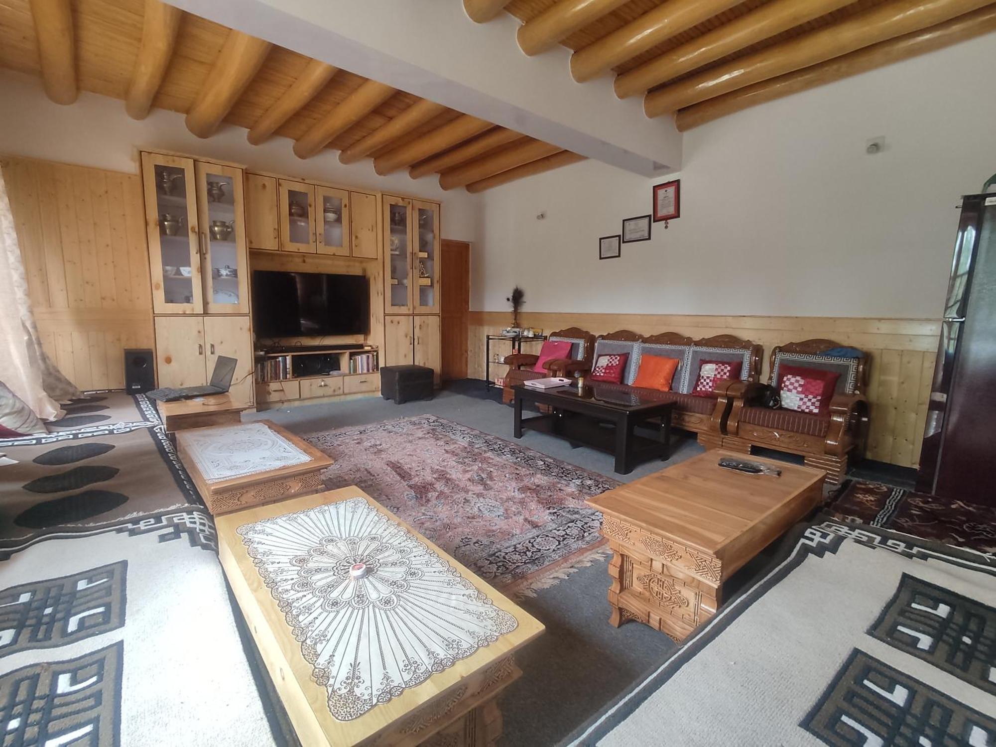 Streamlet Homestay Leh Exteriör bild