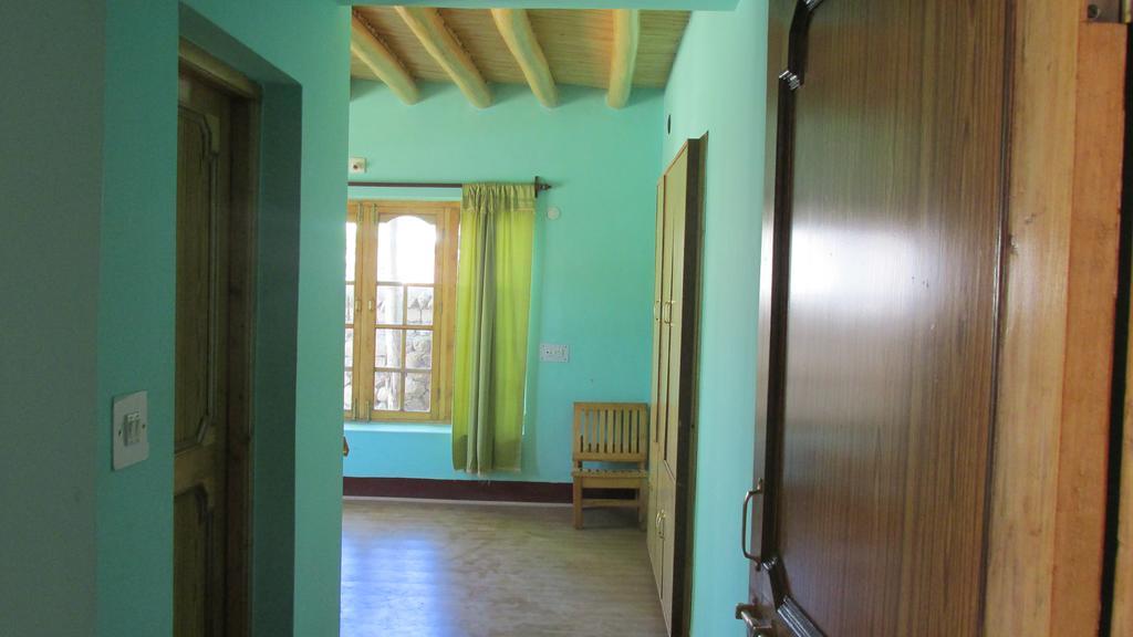 Streamlet Homestay Leh Exteriör bild